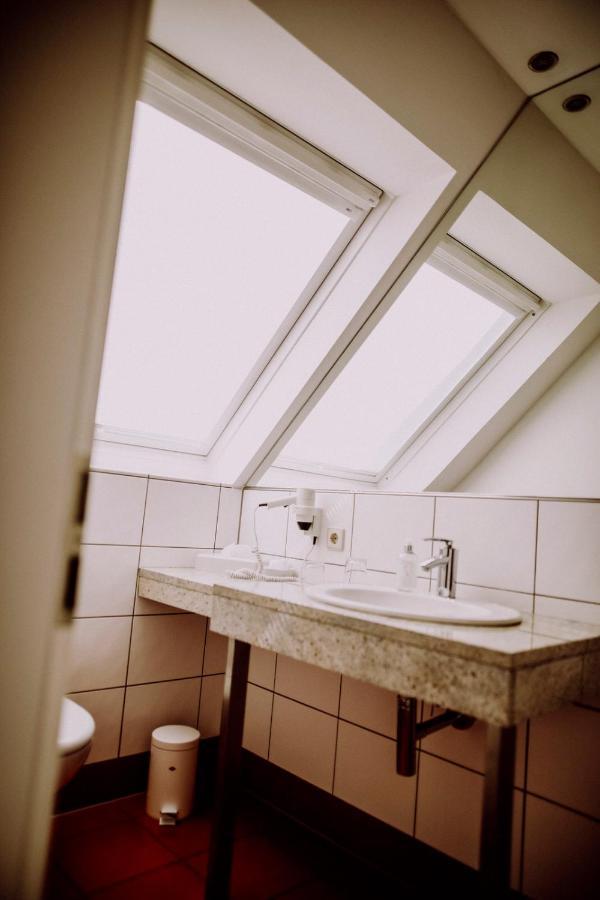 Romantik Hotel Schmiedegasthaus Gehrke Bad Nenndorf Buitenkant foto