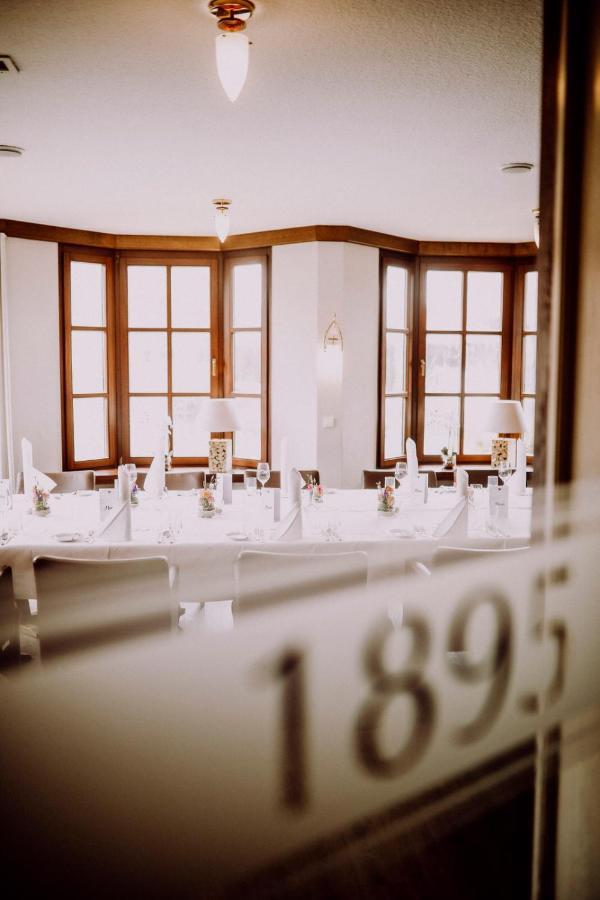 Romantik Hotel Schmiedegasthaus Gehrke Bad Nenndorf Buitenkant foto