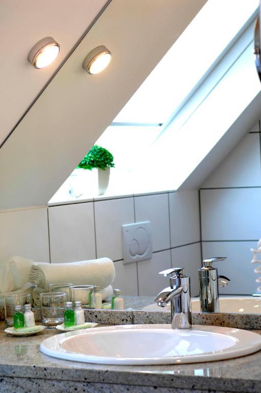 Romantik Hotel Schmiedegasthaus Gehrke Bad Nenndorf Kamer foto