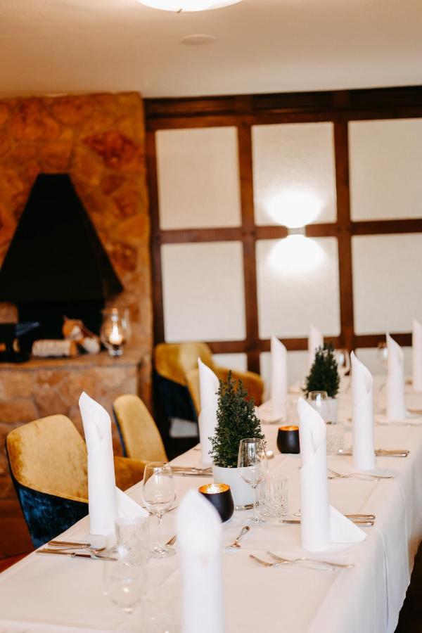 Romantik Hotel Schmiedegasthaus Gehrke Bad Nenndorf Buitenkant foto