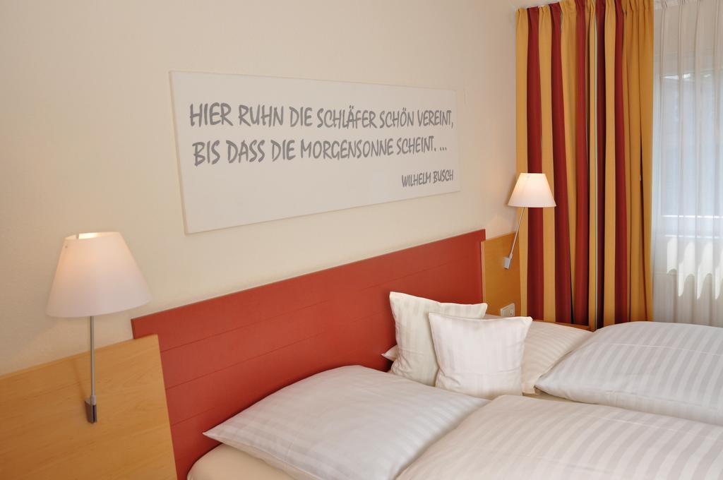 Romantik Hotel Schmiedegasthaus Gehrke Bad Nenndorf Buitenkant foto